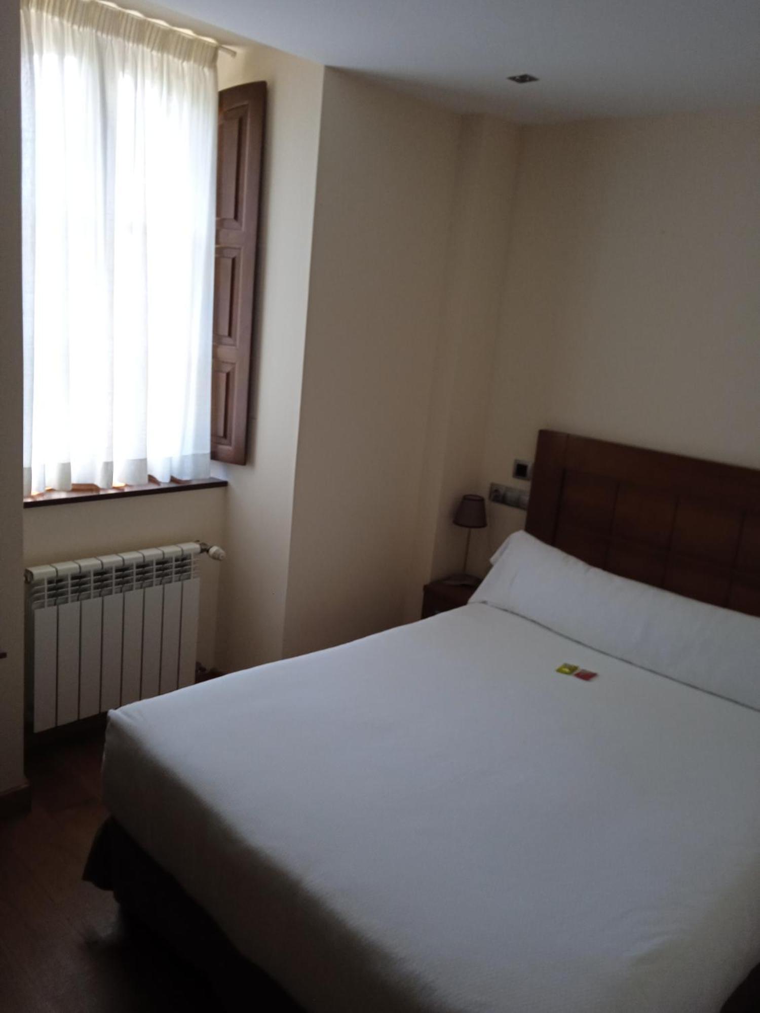 Villadesella 3*